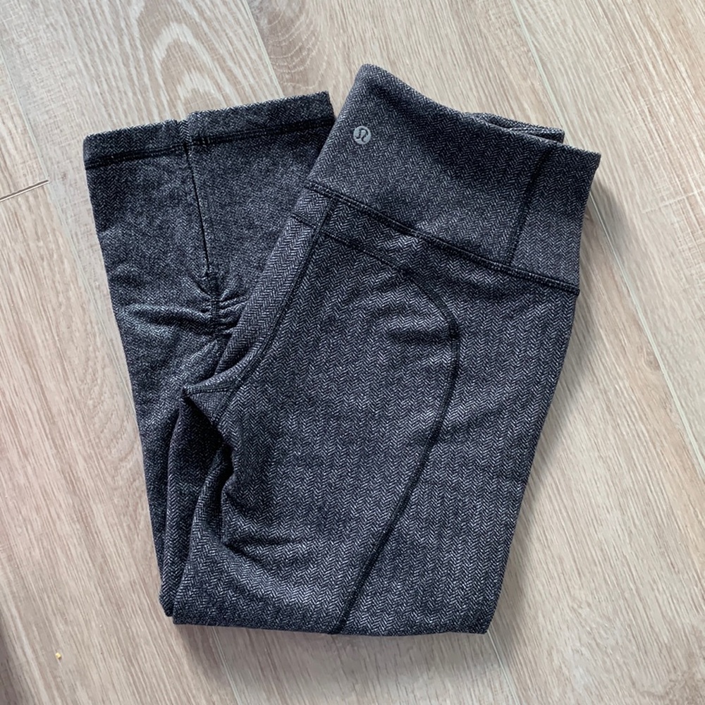 Lululemon high-rise cropped flare variegated knit leggings
